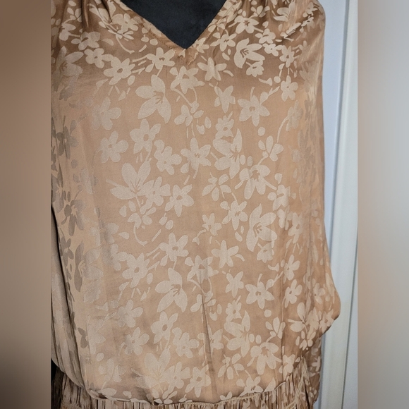 Current Air Elegant Tan Floral Dress. Size M. NWT - Picture 3 of 8